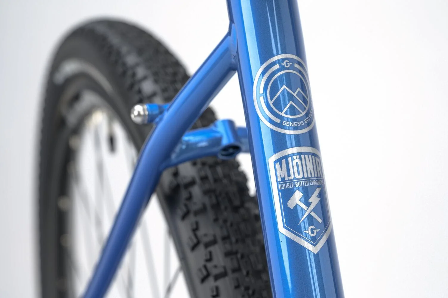 2025 Genesis Croix De Fer 20 Flat Bar Gravel Bike - Image 6